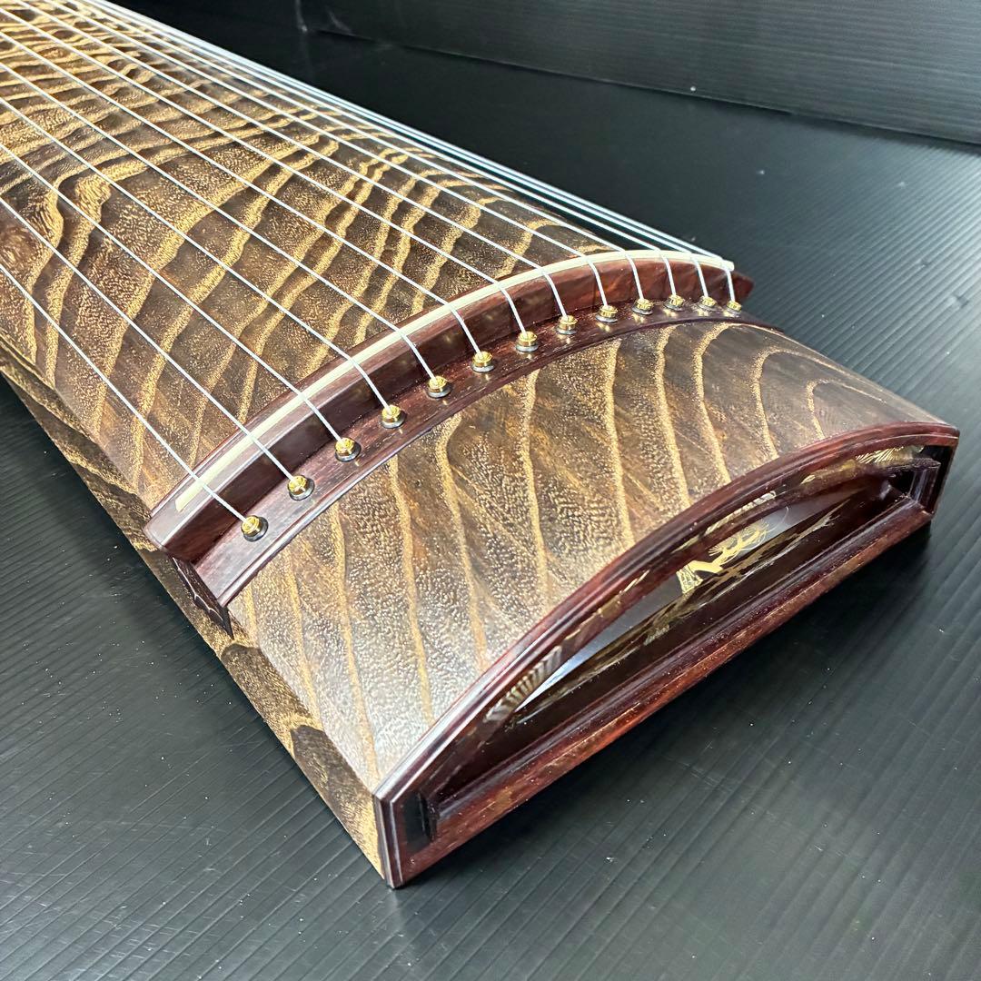 美品 【通産大臣指定】福山琴 正水 玉縁 くり甲 綾杉彫り 十三弦 琴 筝