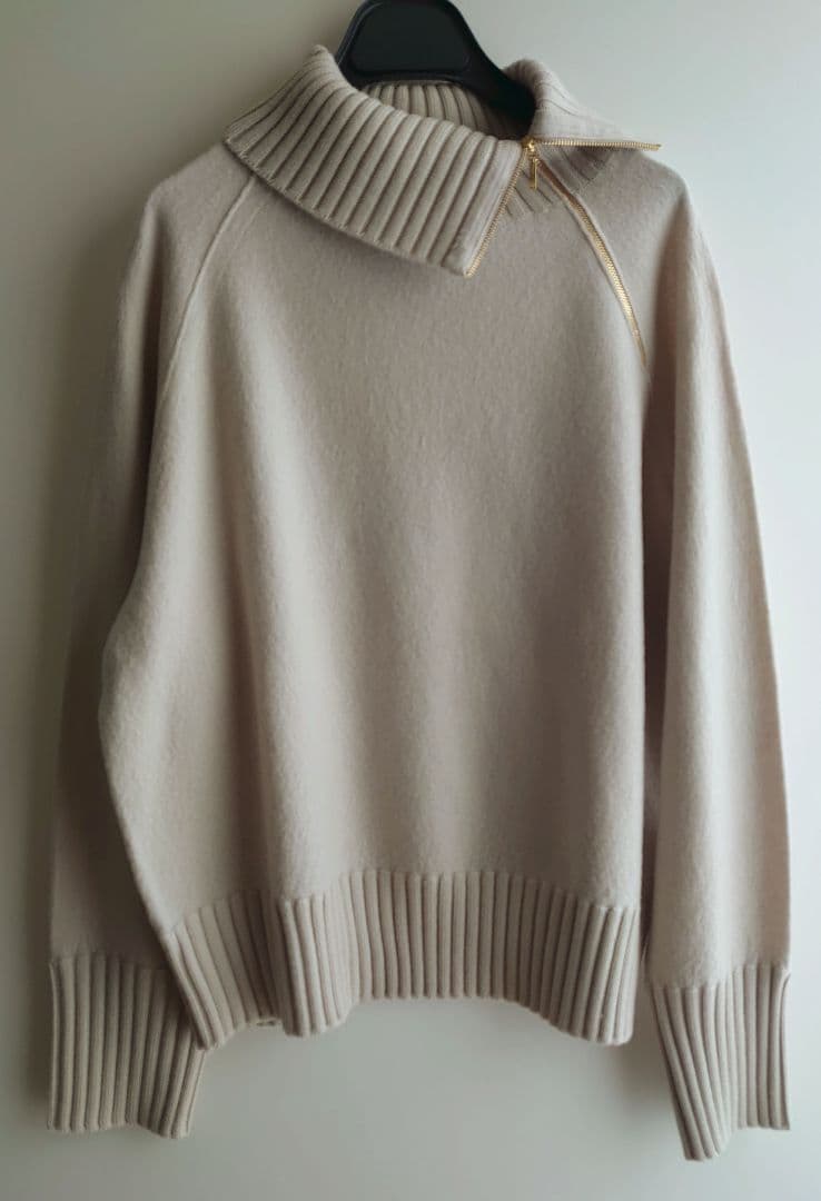 23区 今期　ボイルドウールコンビ ジップ タートルニット　ベージュ
