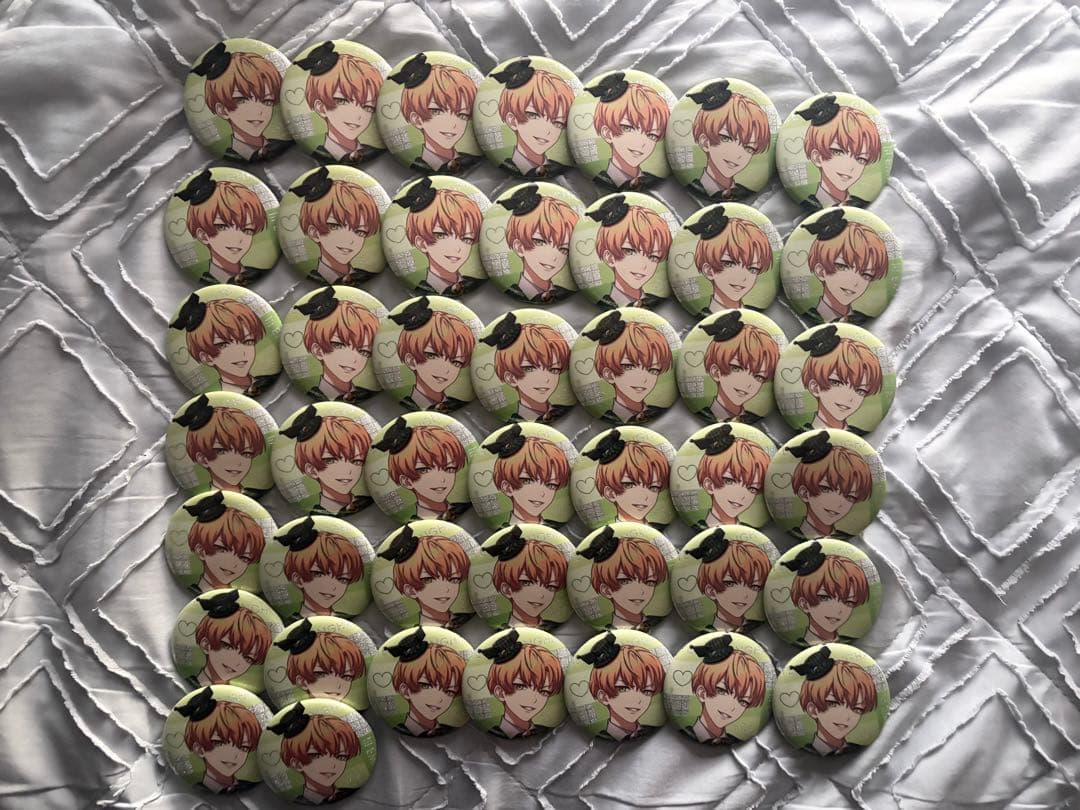 燕東夏 サンリオ缶バッジ 44点