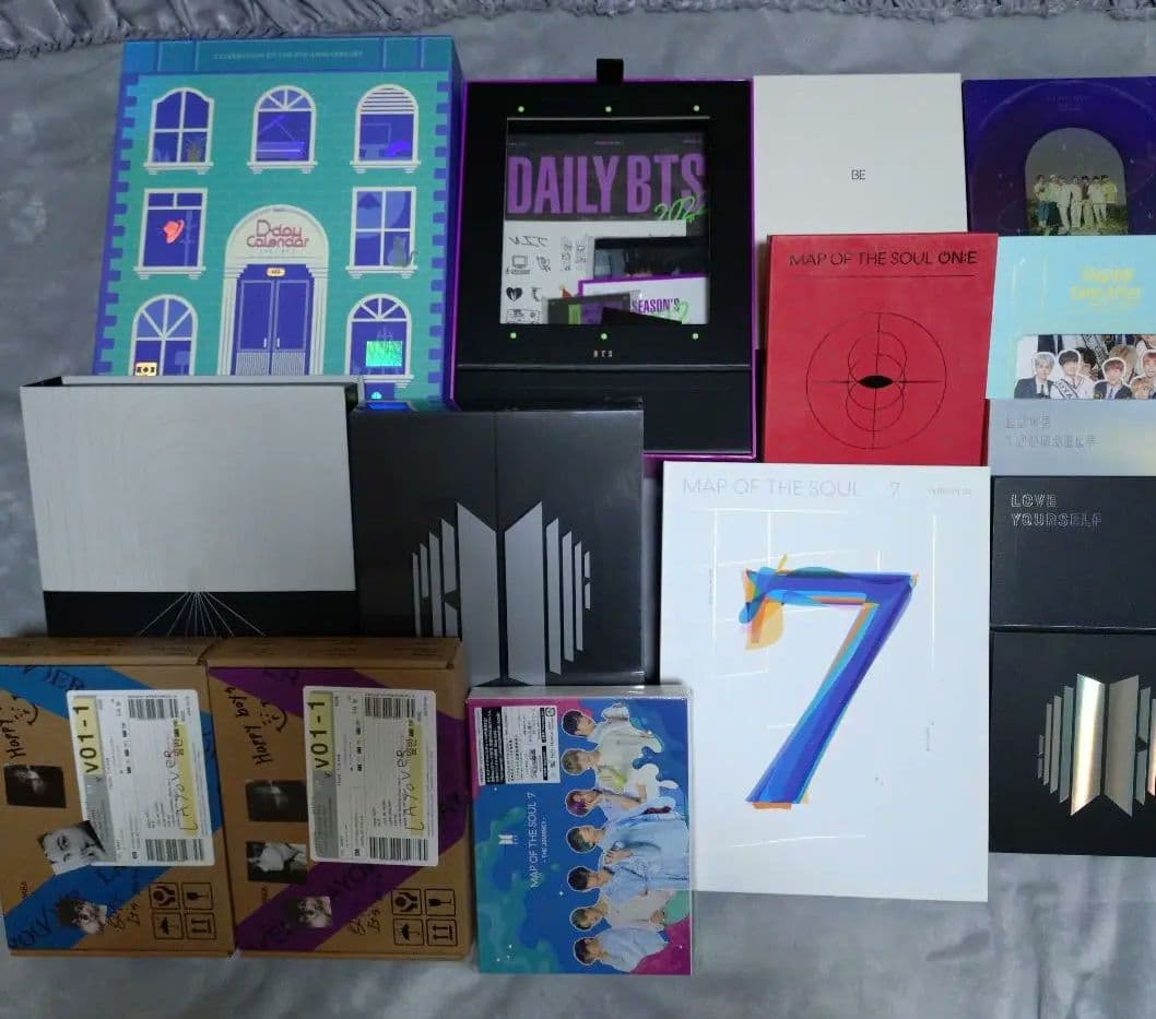 【値下げ】BTS DVD CD ▪️テテ V うちわ ブラッグ まとめ売り