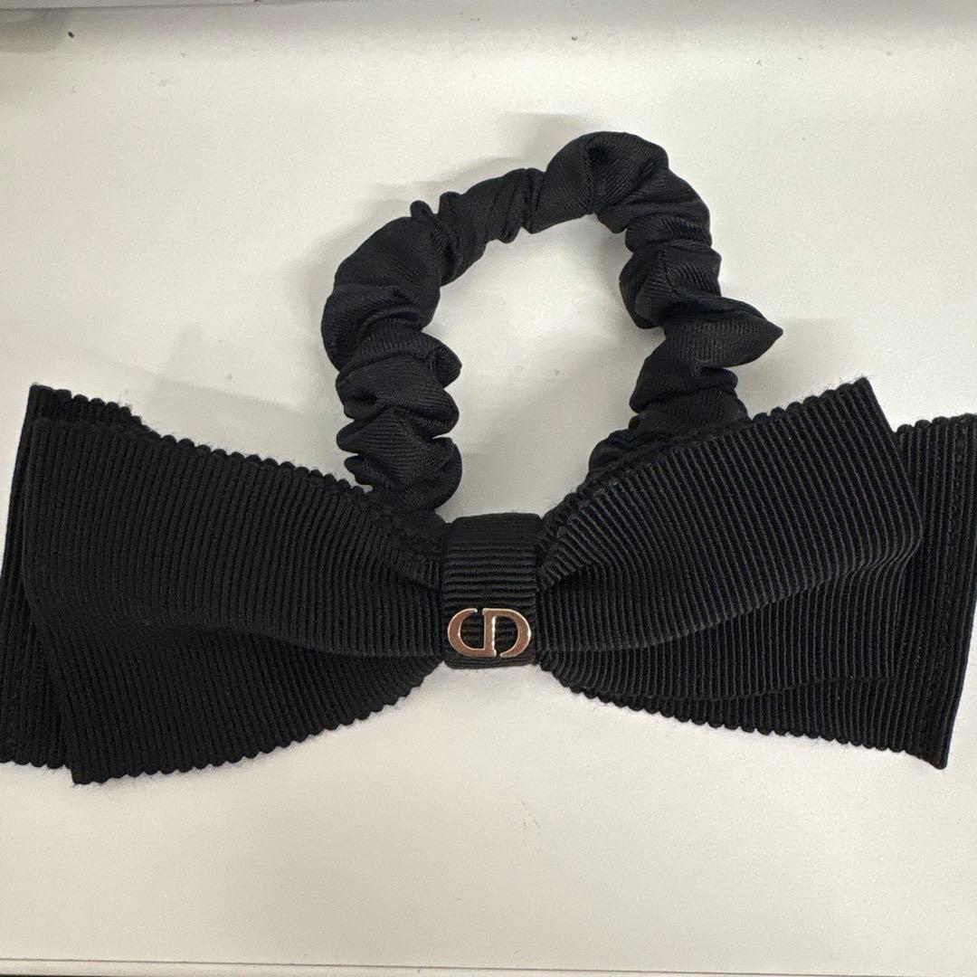 クリスチャンディオールグログランリボンシュシュ