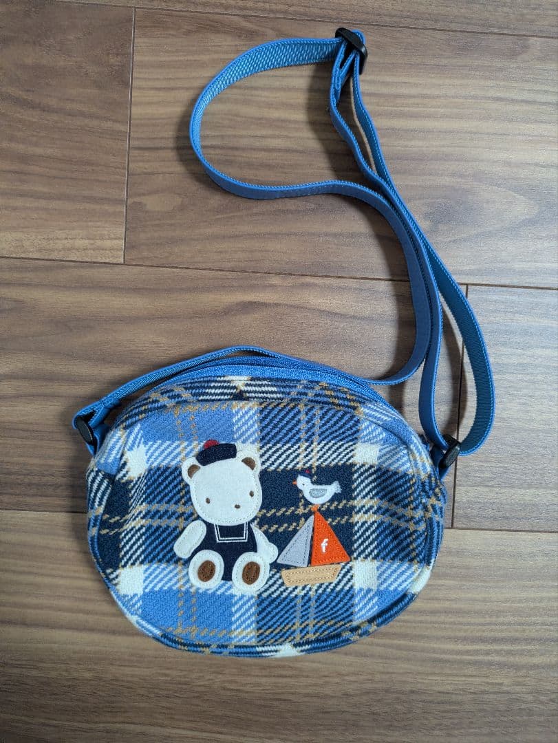 familiar　新品未使用　ポシェット