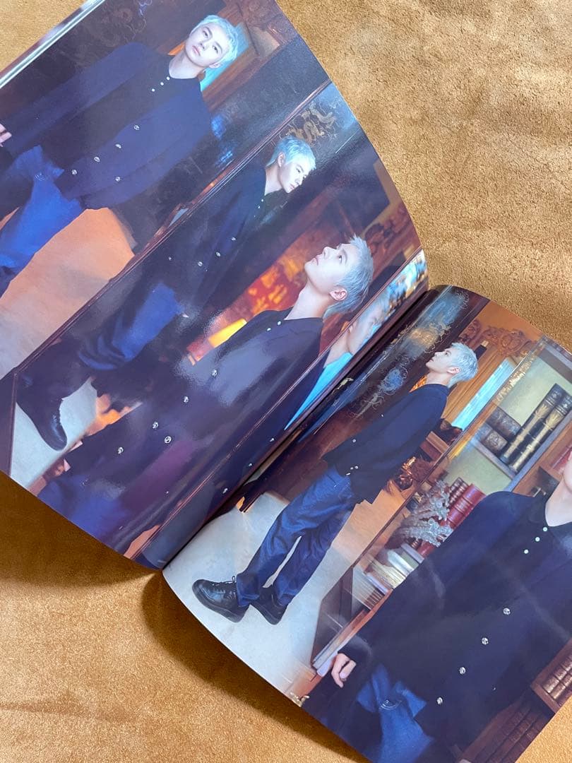 ①2023最新 王一博パリファッションウィーク写真集 正方形34P 陳情令