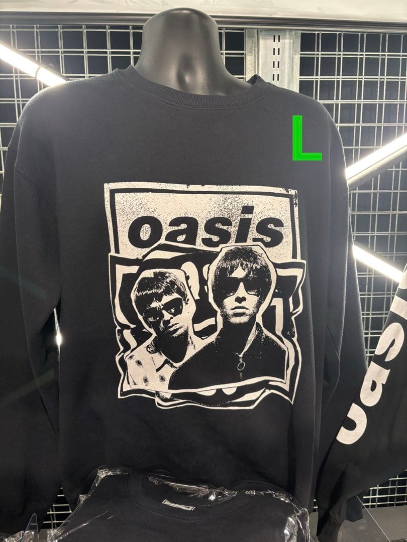 オアシス スウェット Paper Cut Out Photo Lサイズ - メルカリ