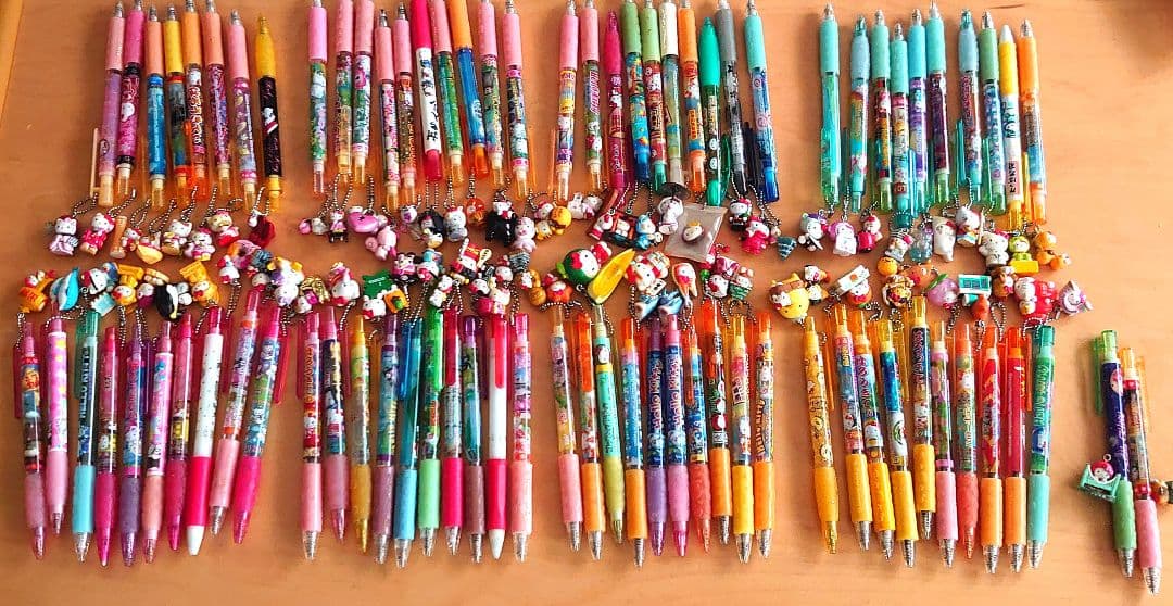 ご当地キティー　ボールペン　シャーペン　ハローキティ ご当地キティ 北海道限定 時計台キティ☆＜ボールペン＞＜シャープペン