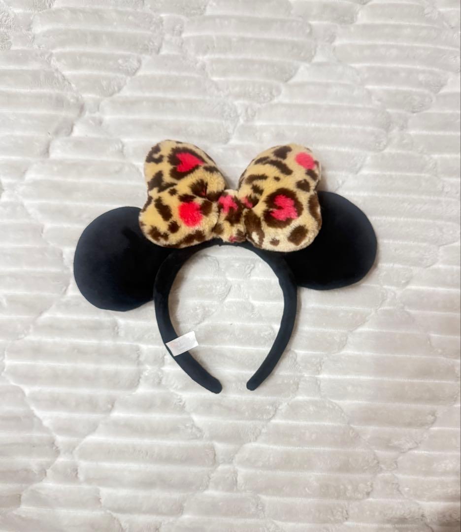 ディズニー ミニーちゃん カチューシャ ヒョウ柄 ピンク - メルカリ