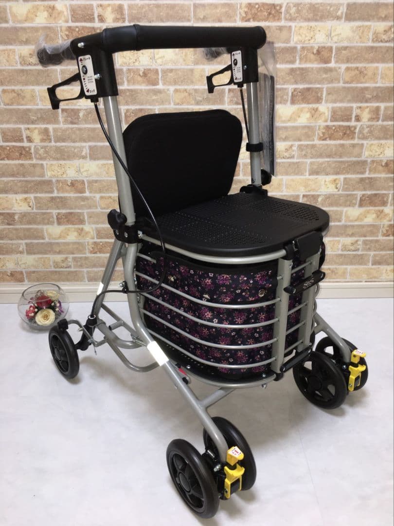 ✨️値引き可能✨️シンフォニーバスケット　花柄　新品未使用　シルバーカー