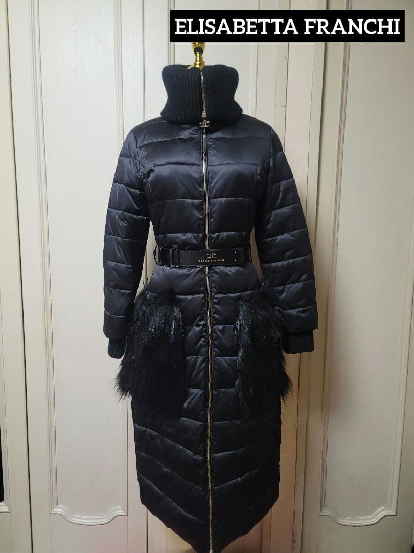 ELISABETTA FRANCHI エリザベッタフランキ 黒ダウンコート