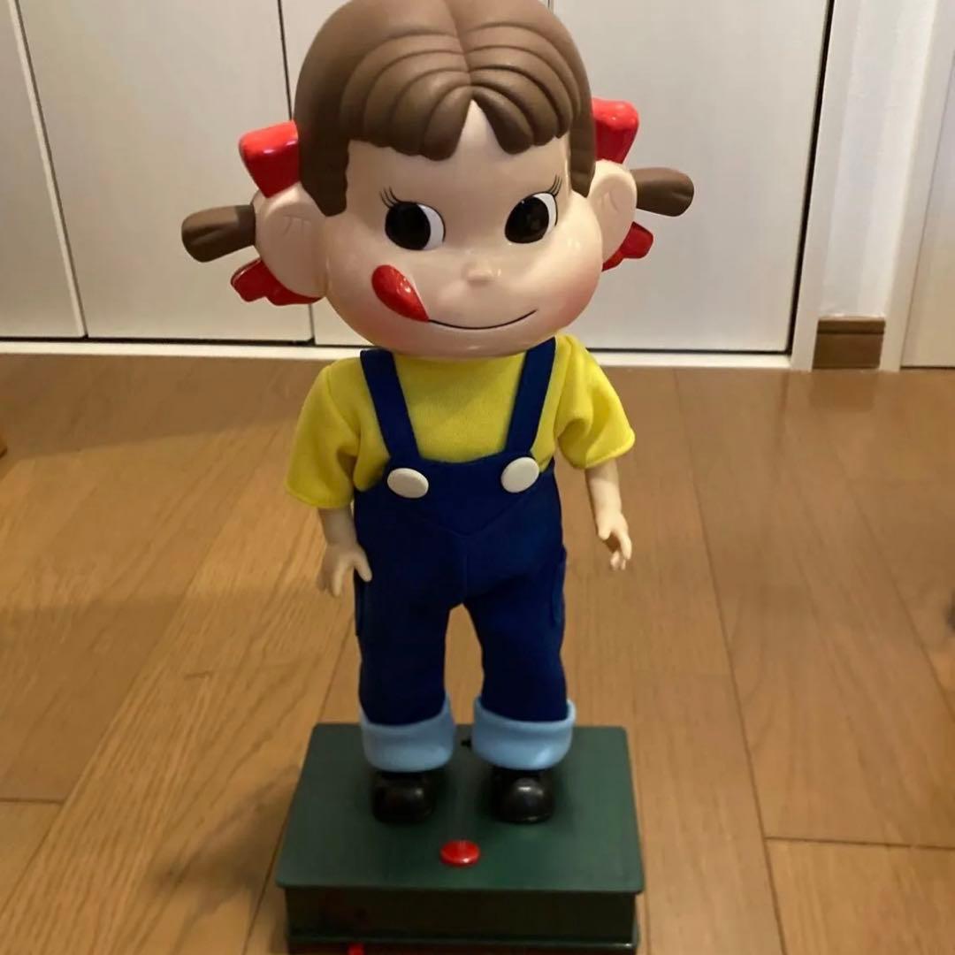 不二家　ダンシングペコちゃん　人形　ジーンズ　未使用 不二家 ダンシングペコちゃんが買取入荷致しました!!【二俣川店