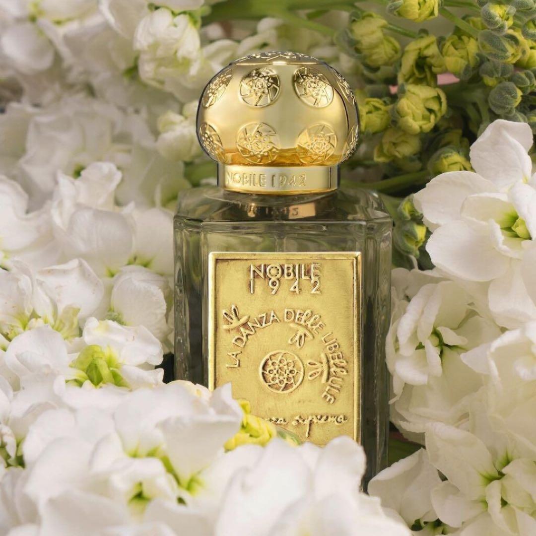 ダンザ・リベリュール フラグランツァスプレマ ノービレ1942 - メルカリ