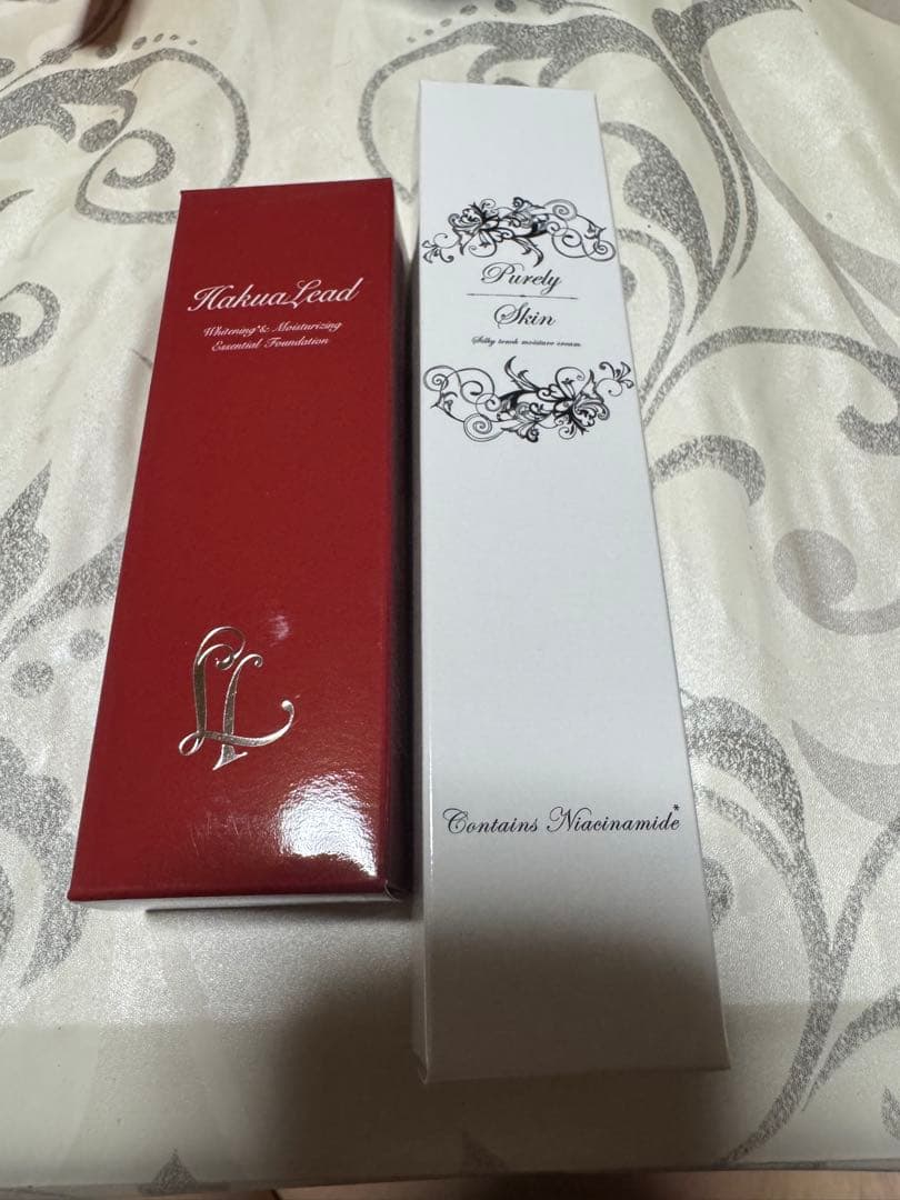 ハクアリードホワイトニング&モイスチャライジングエッセンシャルファンデ 22g