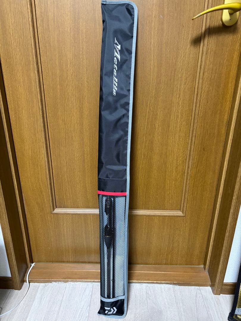 アジュバン ラフナ ホワイトニングヴェール プライマー 2本の通販はau