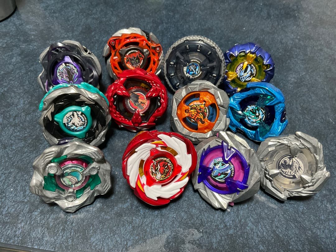 ベイブレードX　まとめ売り ベイブレードx まとめ売り - メルカリ