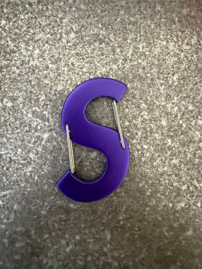 Supreme S Logo Keychain Nite ize カラビナ