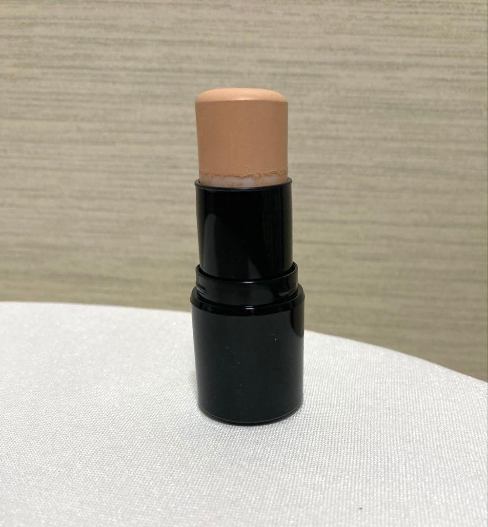 HACKTICK スティックファンデーション 02ナチュラル - メルカリ