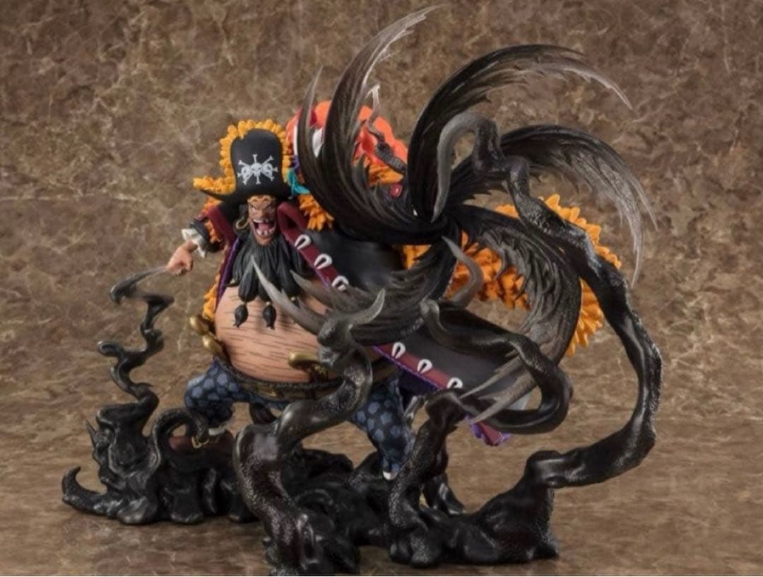 ワンピース　フィギュアーツZERO超激戦　黒ひげマーシャルDティーチ闇水