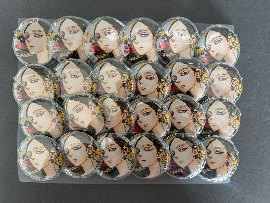 東京リベンジャーズ　灰谷蘭　缶バッジ　タワレコ原画展 24個