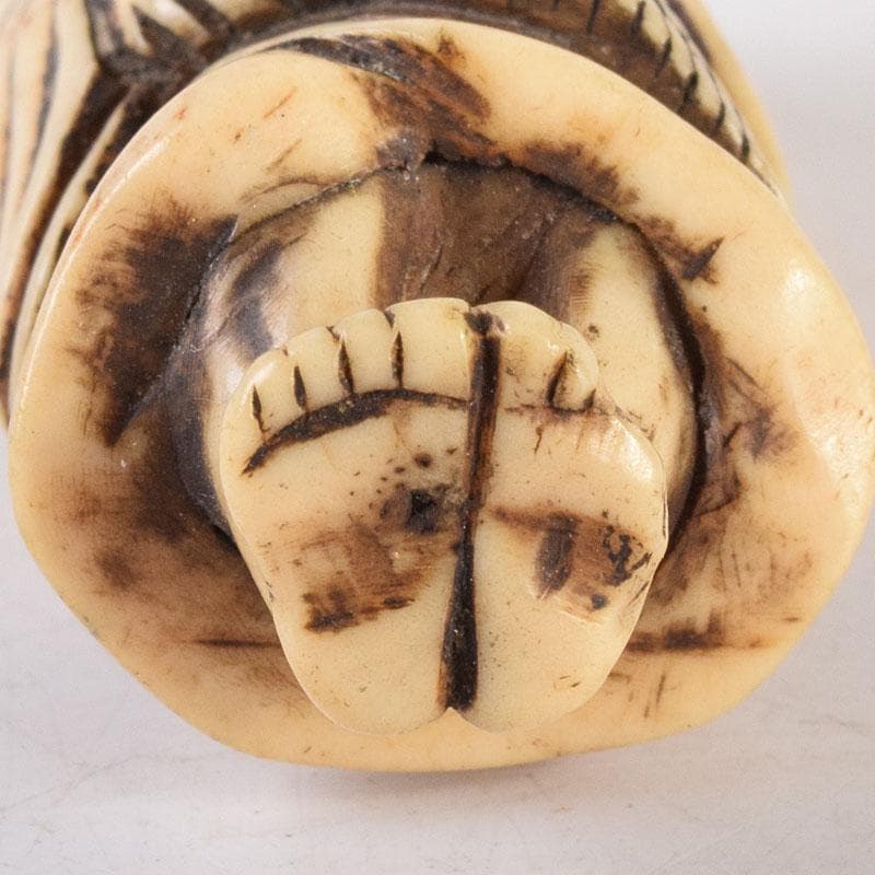 時代提げ物 獣骨製 翁 人物 根付 V 6915 - メルカリ