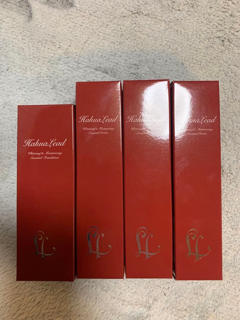 ハクアリード エッセンシャルクリーム・ファンデーションセット