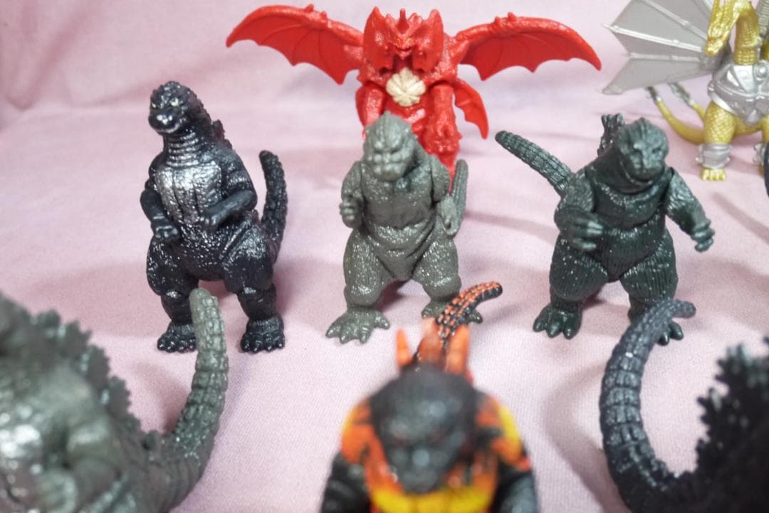 ハイパーゴジラ ハイパーガメラ 24体