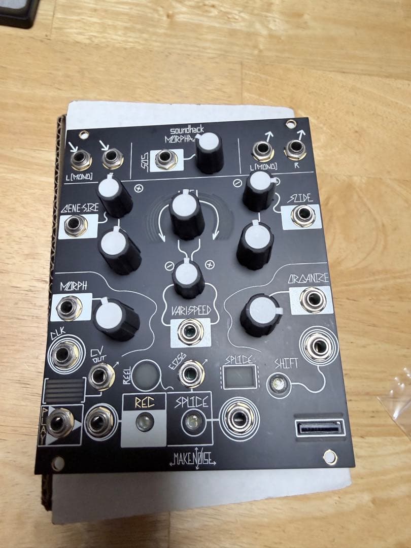 Make Noise Morphagene モジュラーシンセサイザー