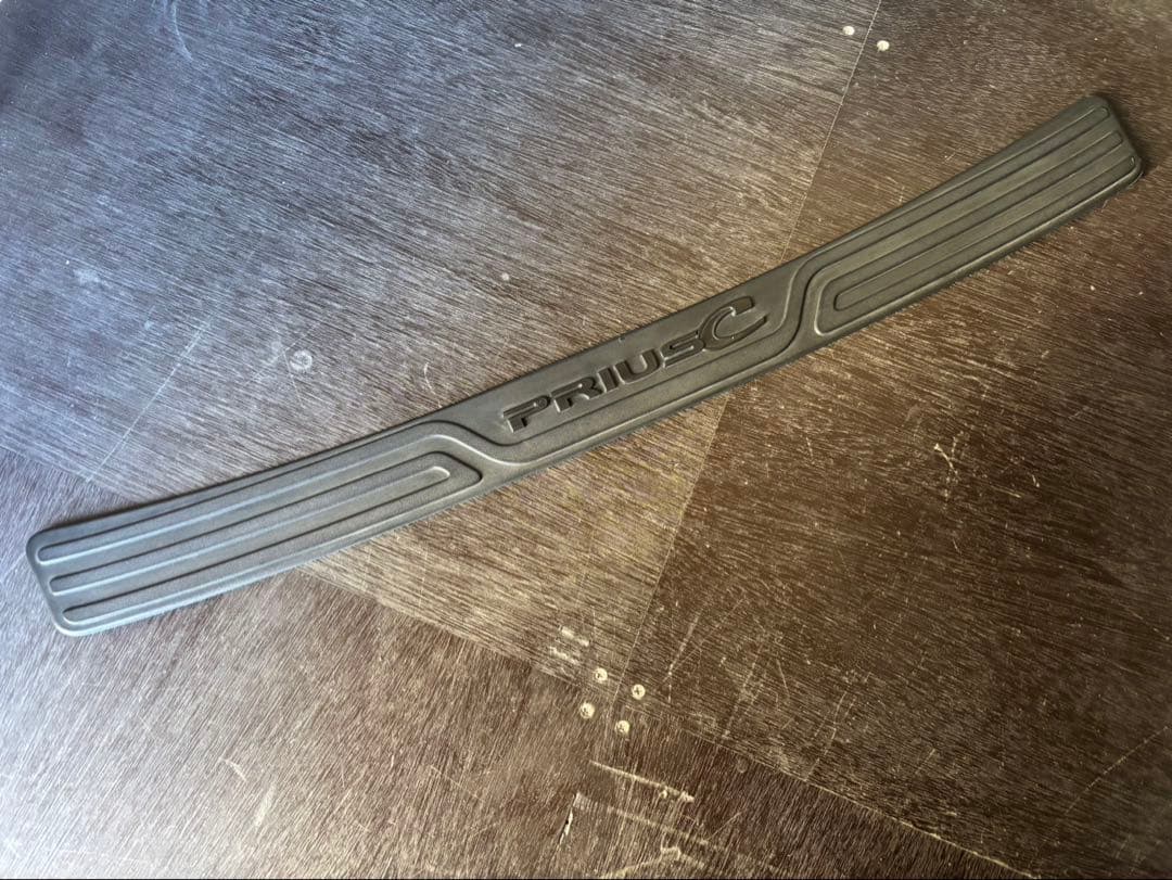 トヨタ アクア 前期 PRIUS-C 純正USリアバンパープロテクター USDM