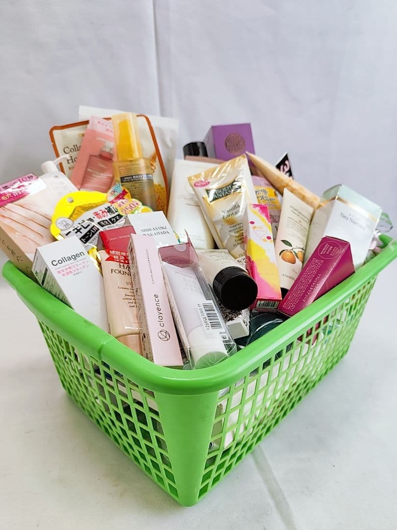 新品未使用　化粧品 基礎化粧 スキンケア　ヘアケア　コスメなど　大量まとめ売り