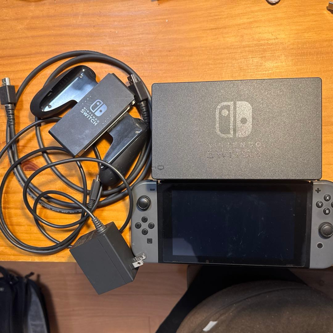 Nintendo Switch本体+周辺機器、箱無し
