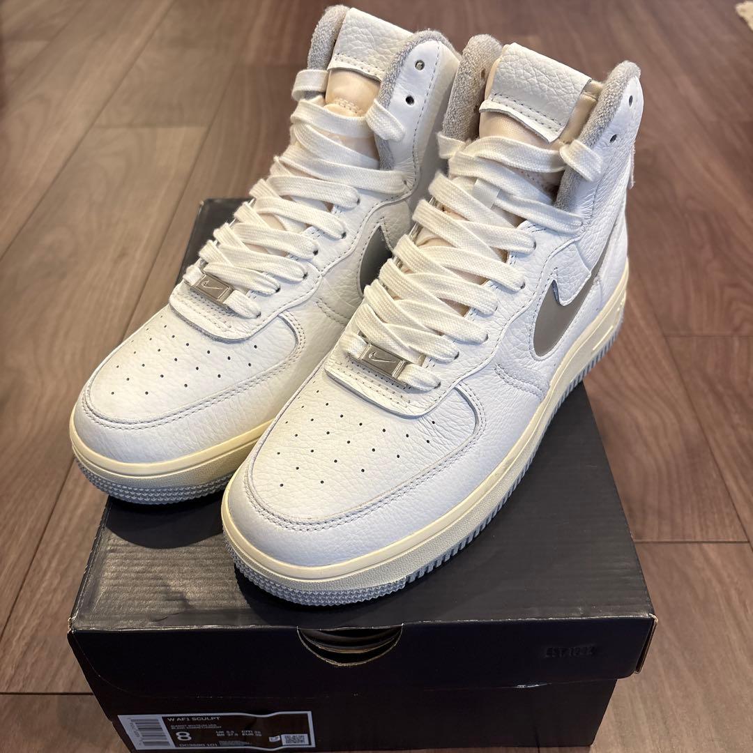 【新品未使用】25.0cm NIKE W AF1 SLOULPT HI
