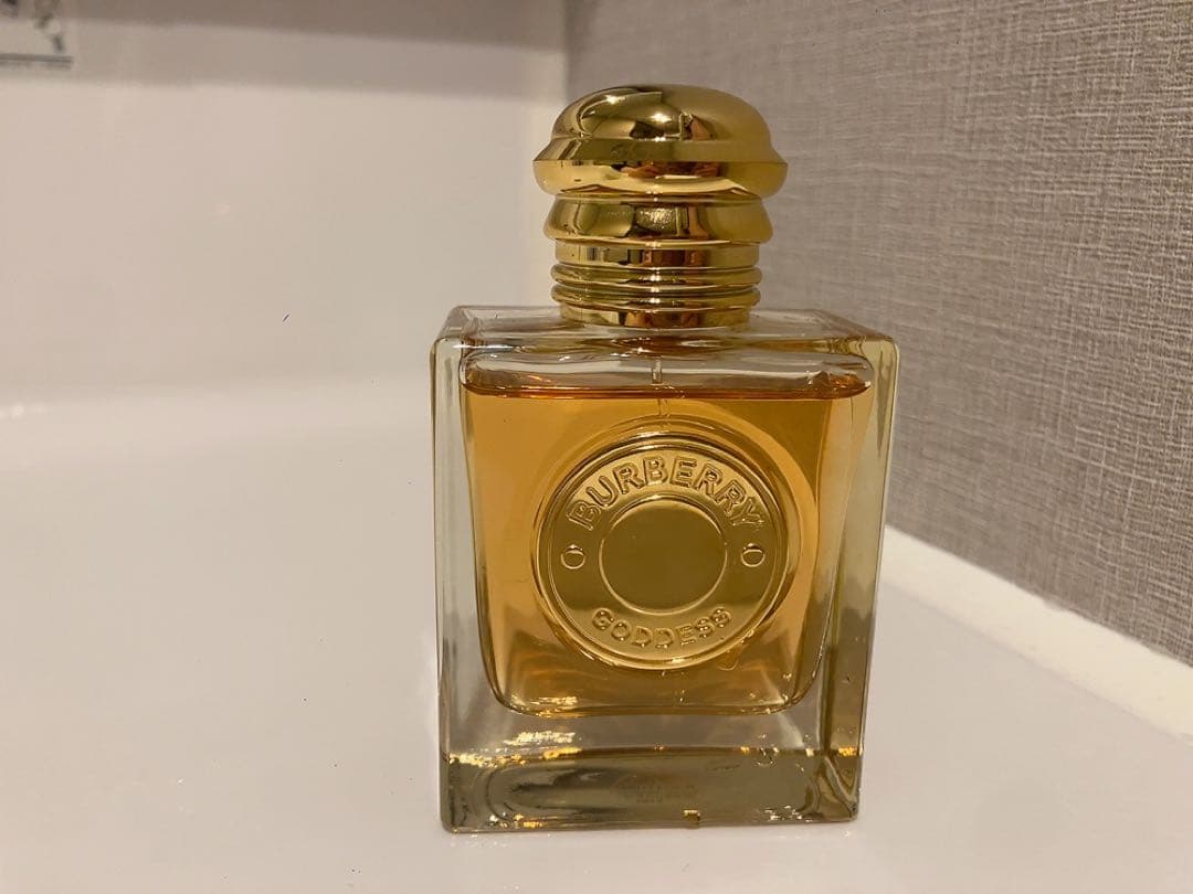 Burberry ゴッデス オードパルファム 50mL