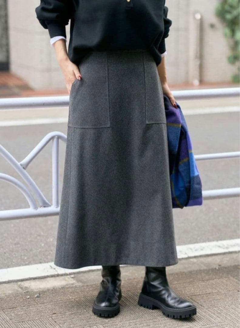 新品タグ付き Spick & Span メルトントラペーズスカート 34 グレー