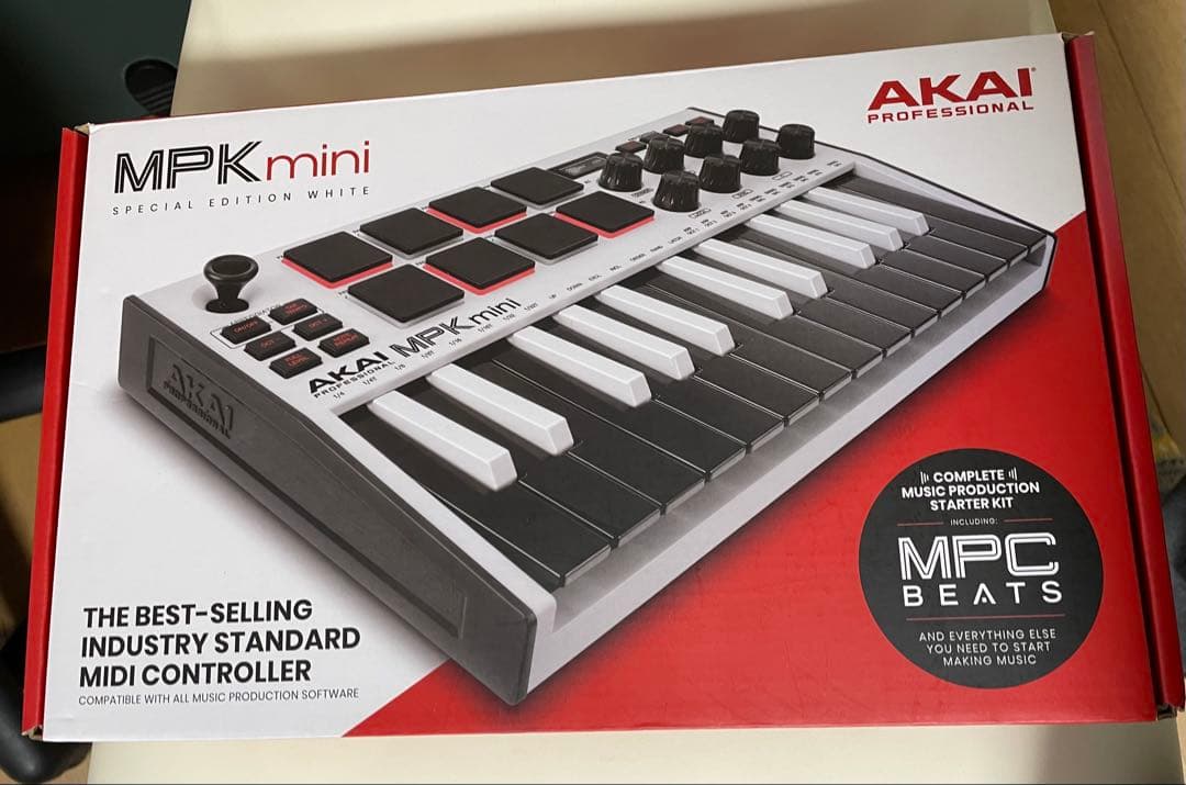 DTM・DAW AKAI mini MIDI & SynthesizerV Studio Pro AKAI MPK mini Play MK3 MIDIキーボード 音源内蔵 スピーカー内蔵