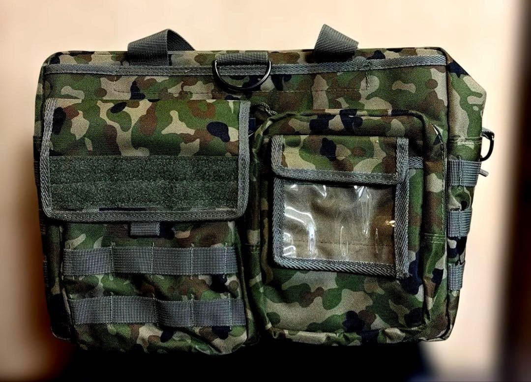 迷彩 中型バッグ ショルダーストラップ付き