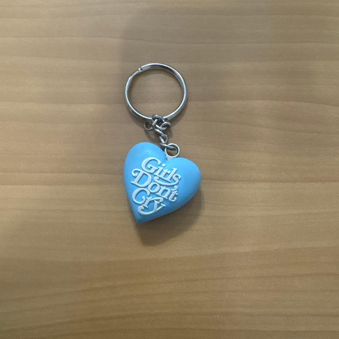 girls don't cry キーホルダー 水色 - メルカリ