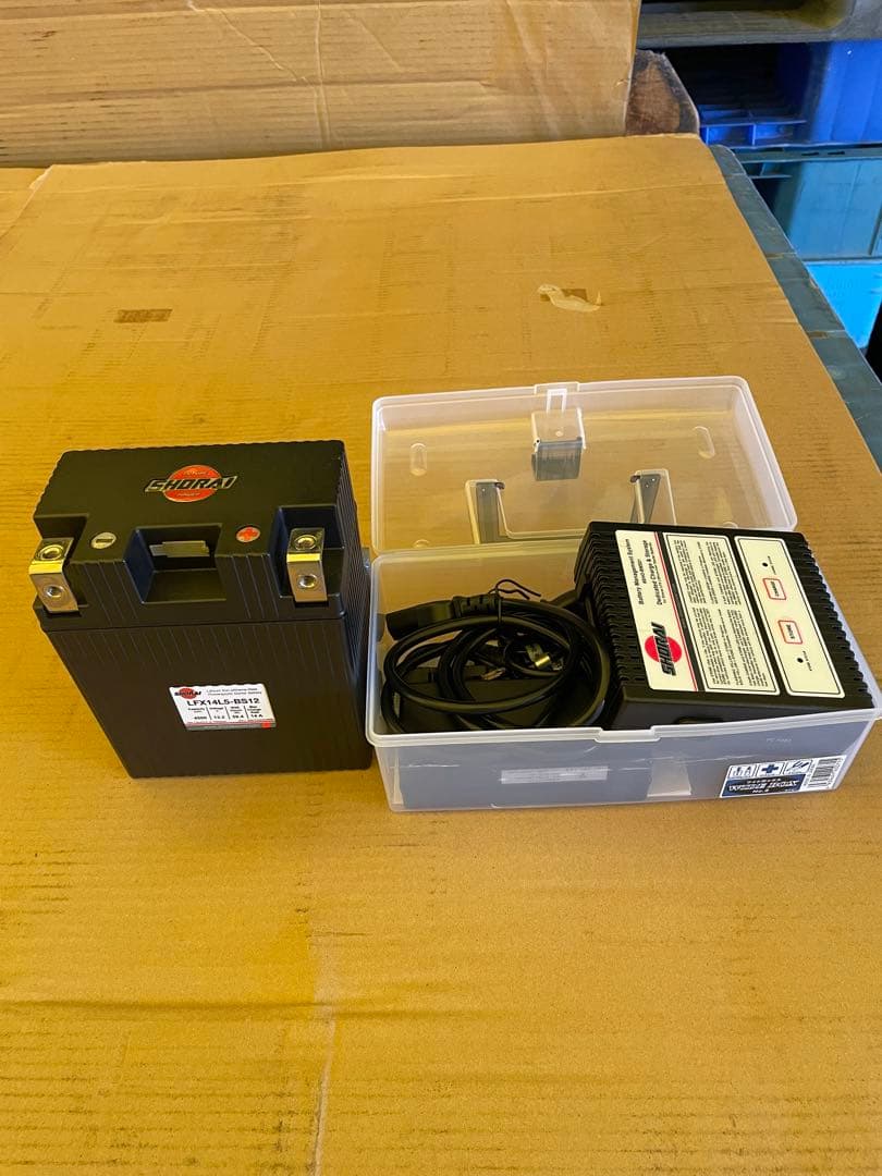 値下げしました❗️GPZ900R SHORAI 充電器セット