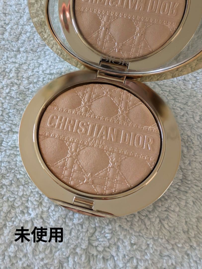 DIOR フォーエバーグロウルミナイザー001 ホリデーコレクション