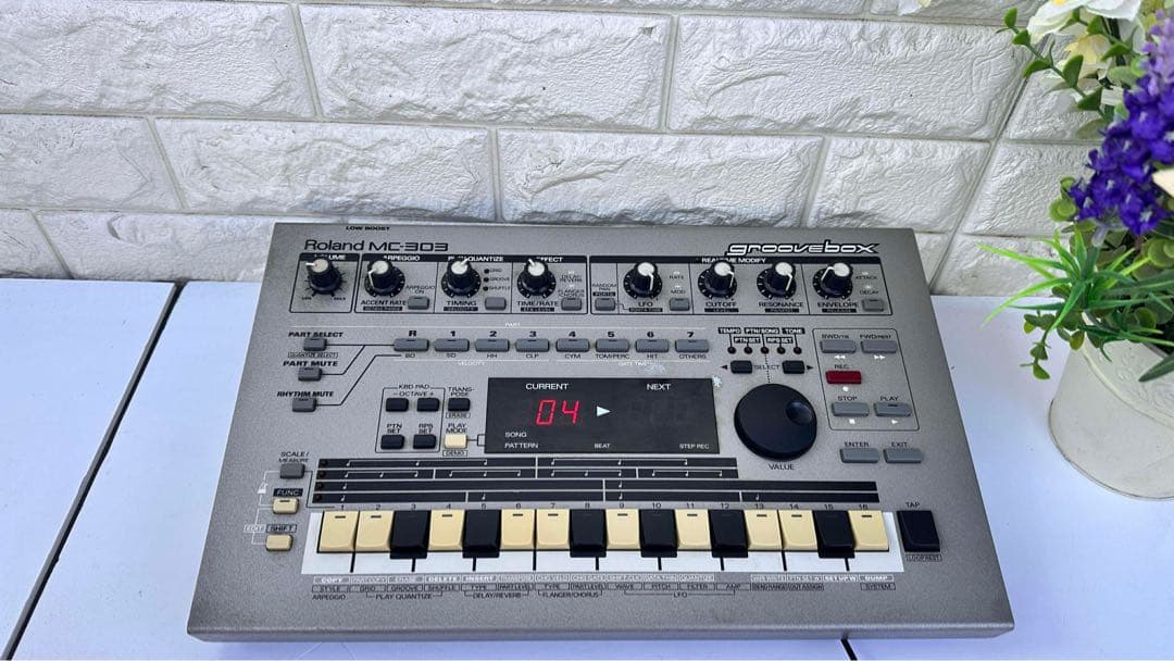 Roland MC-303 シーケンサー - メルカリ