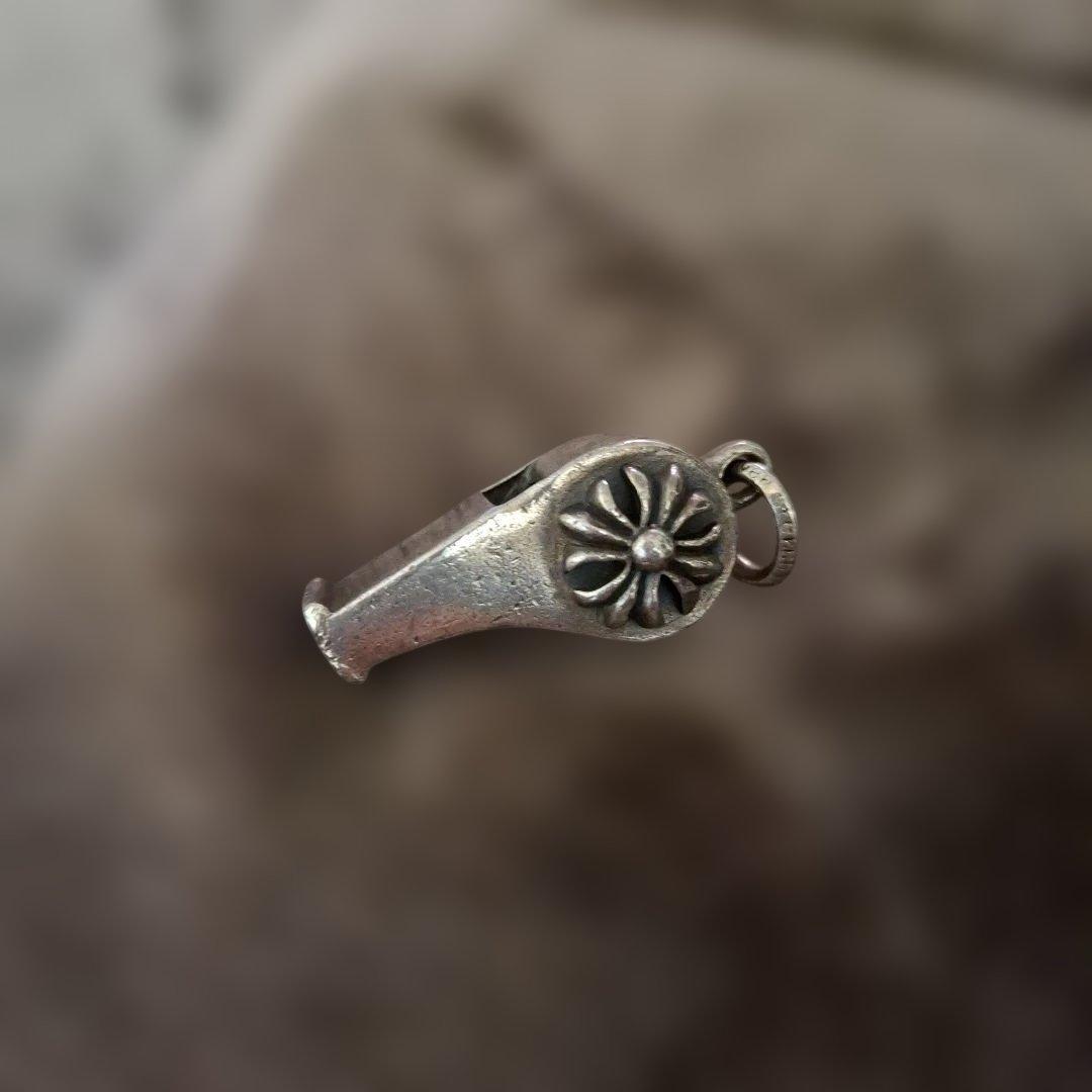 GS　シルバー925 花モチーフ ネックレスチャーム