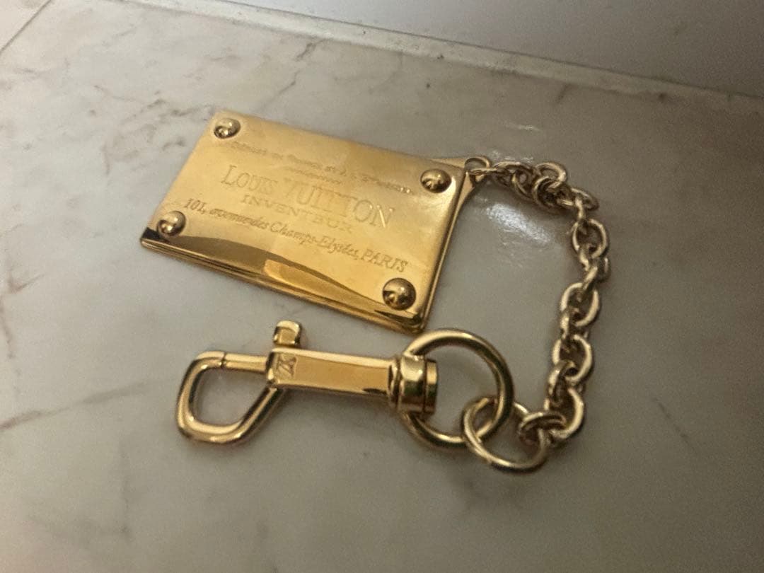 ヴィトン　ポルトクレ　アバントゥール　キーホルダー　ゴールド