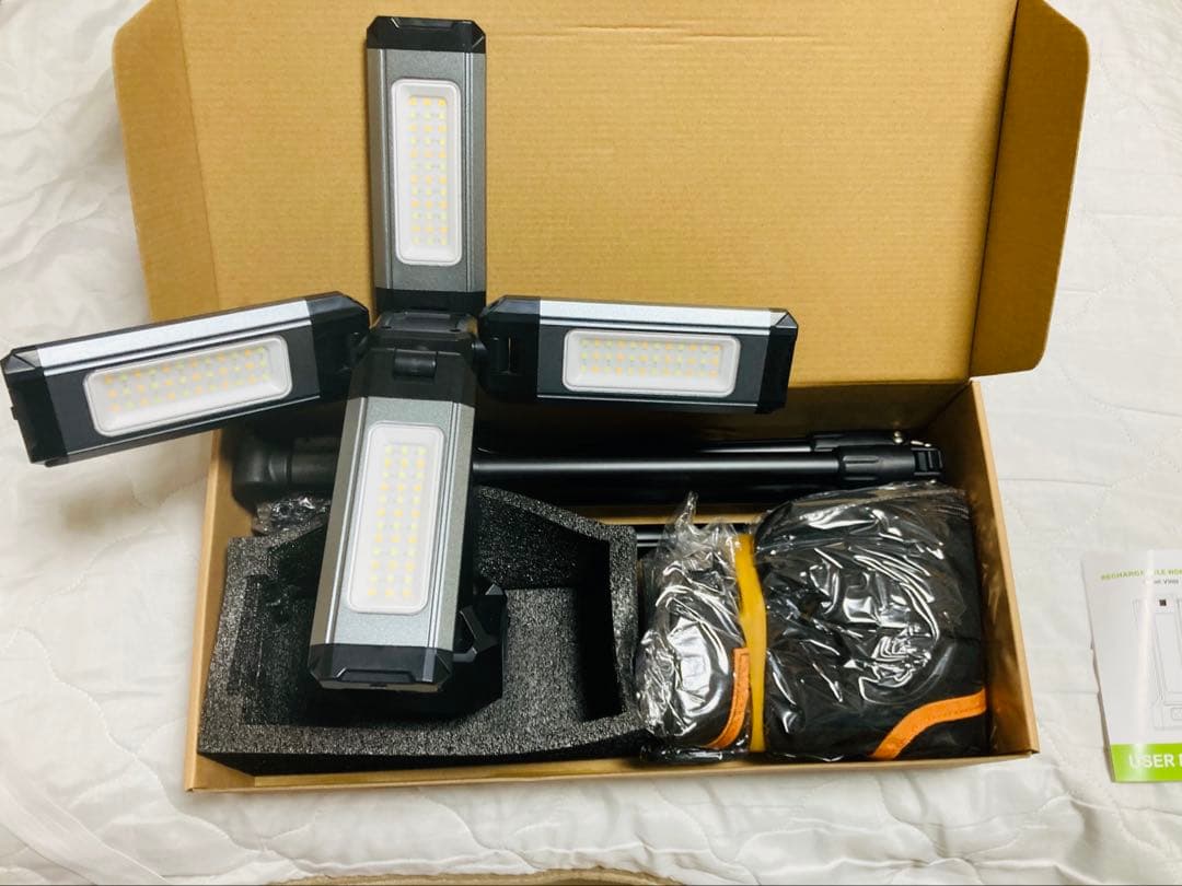 【新品】アルミ製LED投光器8000lm超高輝度USB 充電式三脚IP65防水