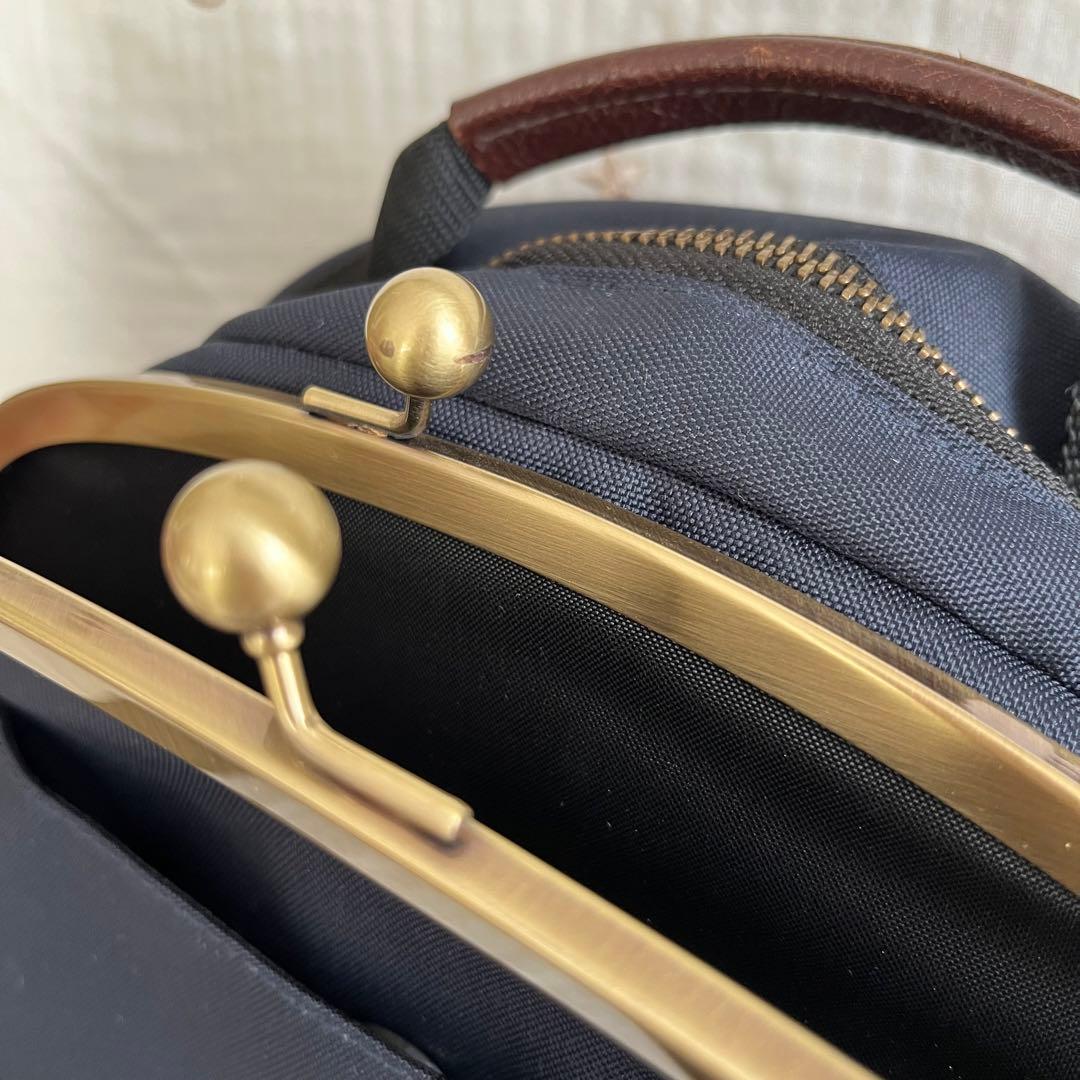 美品 AYANOKOJI がま口ポシェット型ボディバッグ ネイビー ショルダー