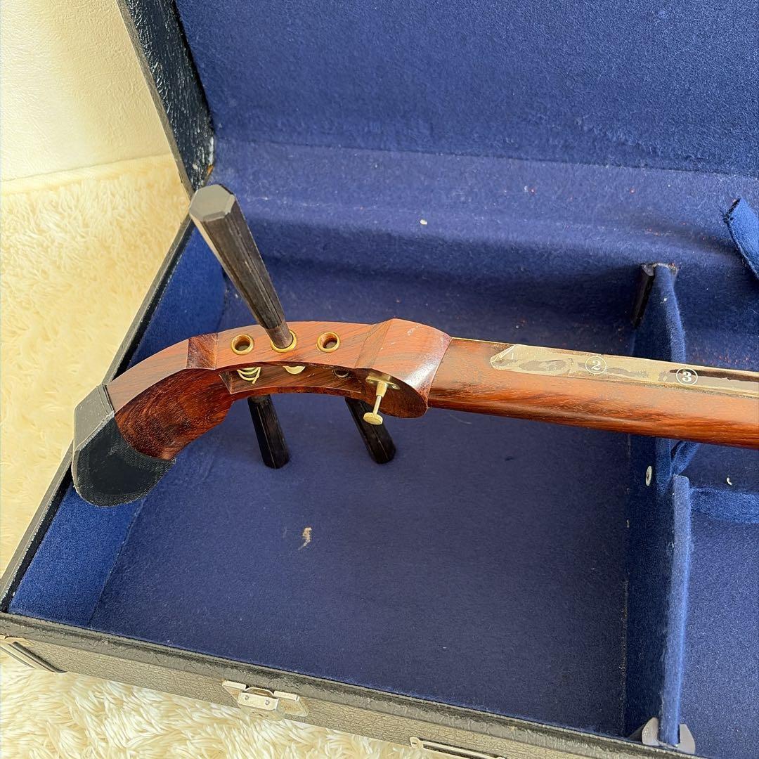 三味線 民謡三味線 中棹 東さわり付き 紅木胴 ハードケース付き - メルカリ