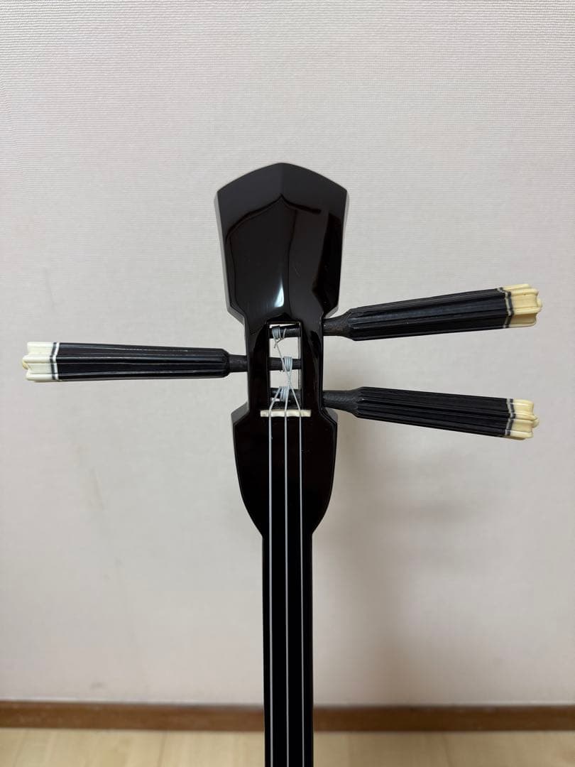 ギ*ー様 沖縄三線　黒檀　与那城知念大工　スンチー塗り