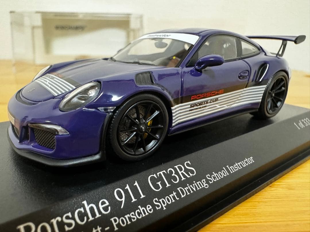 【MINICHAMPS】Porsche 911 GT3RS 限定333台