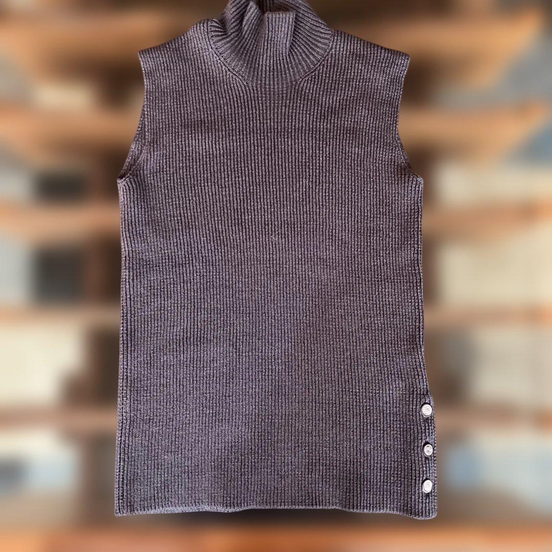 HERMÈS マルジェラ Hロゴボタン グレー ノースリーブ