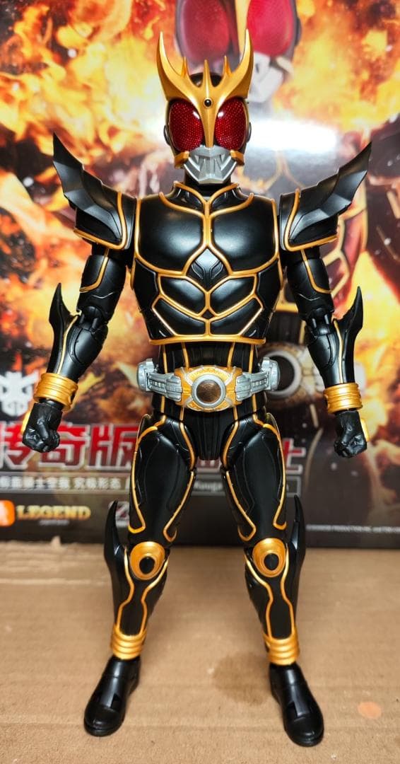 新品 BLOKEES 仮面ライダークウガ 可動式 アクション フィギュア