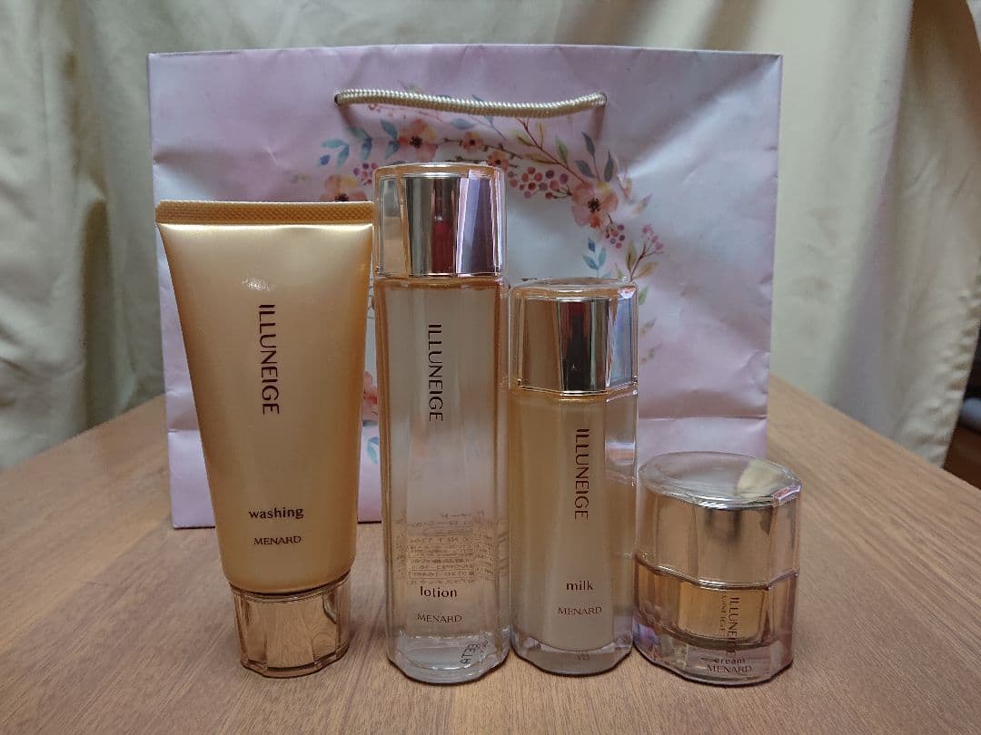 ILLUNEIGE スキンケアセット