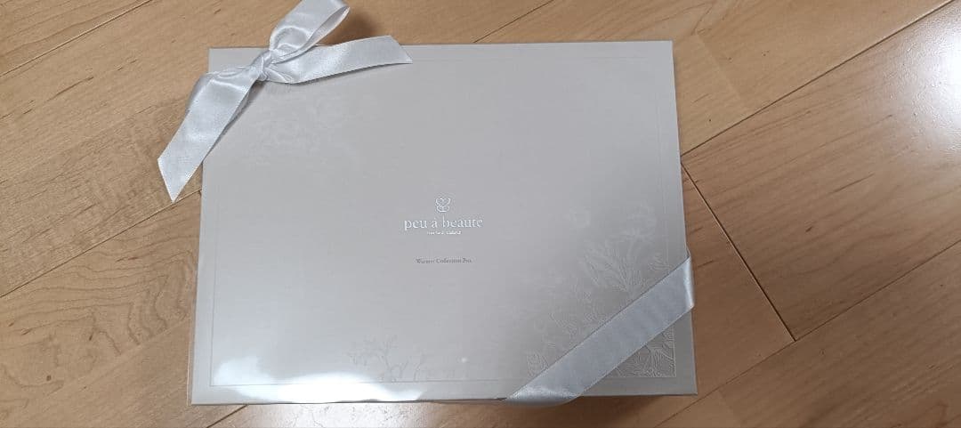 新品光電子peu à beauté 3点セットアーム　ネックレッグウォーマー