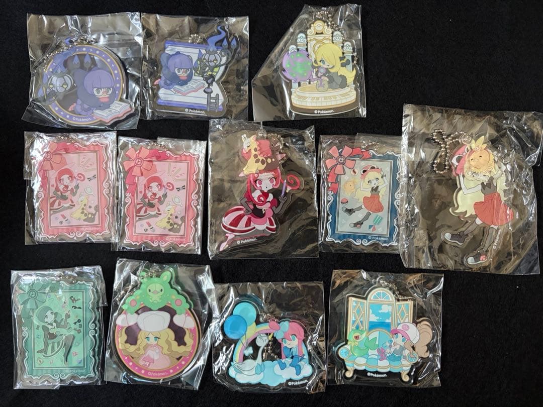 ポケモン ヒロインズ ダイカットアクリルチャーム ポケセン 限定 アクキー
