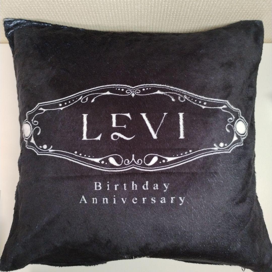 バースデー リヴァイ クッション クッションカバー 進撃の巨人